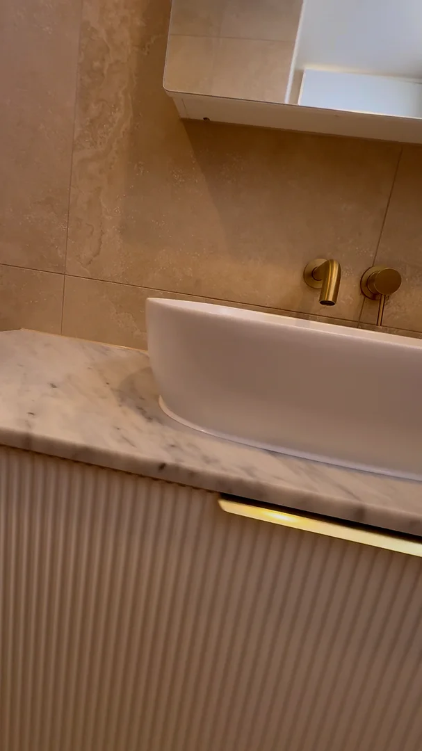 JURA Noosa master ensuite fluted vanity and marble sealing – SR Joint Sealer