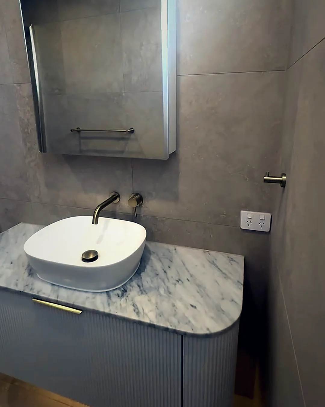 SR Joint Sealer – anatomy of a sealed vanity anatomy – Brisbane & South East Queensland
